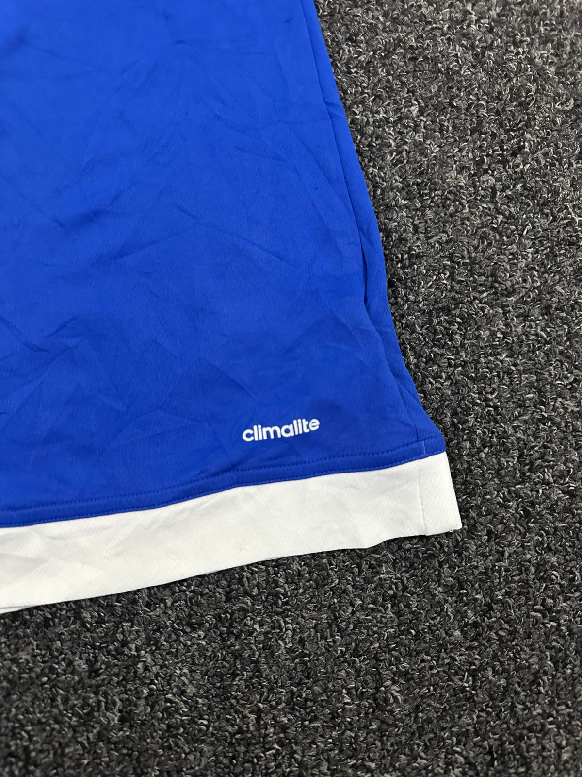 XL shirt